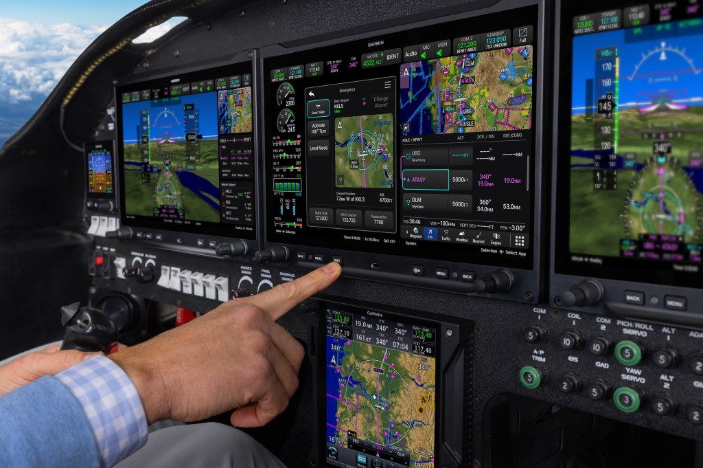 GARMIN AXIS.