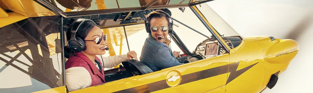 Sluchátka a vybavení pro piloty